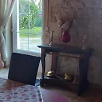 Panzió Les Demeures De La Laigne Allas-Bocage
