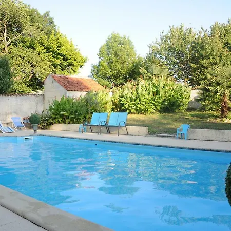 Les Demeures De La Laigne *