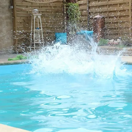 Les Demeures De La Laigne Allas-Bocage