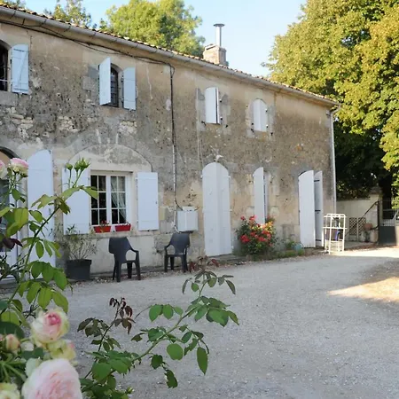 Les Demeures De La Laigne *