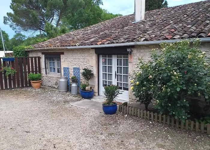 Les Demeures De La Laigne 4*