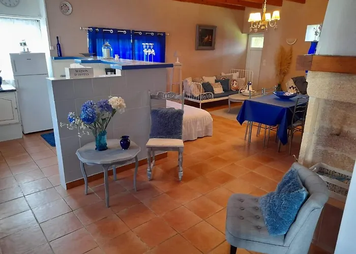 Les Demeures De La Laigne 4*