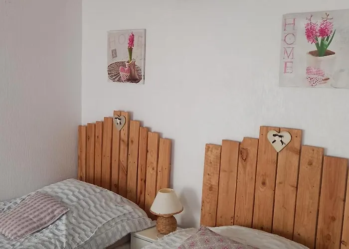 Les Demeures De La Laigne Bed & Breakfast