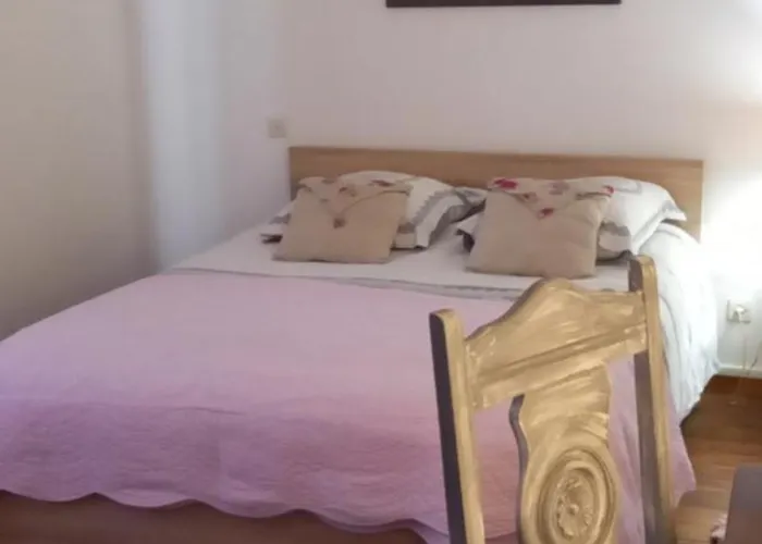 Les Demeures De La Laigne Allas-Bocage