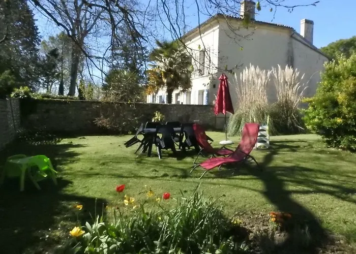 Bed & Breakfast Les Demeures De La Laigne