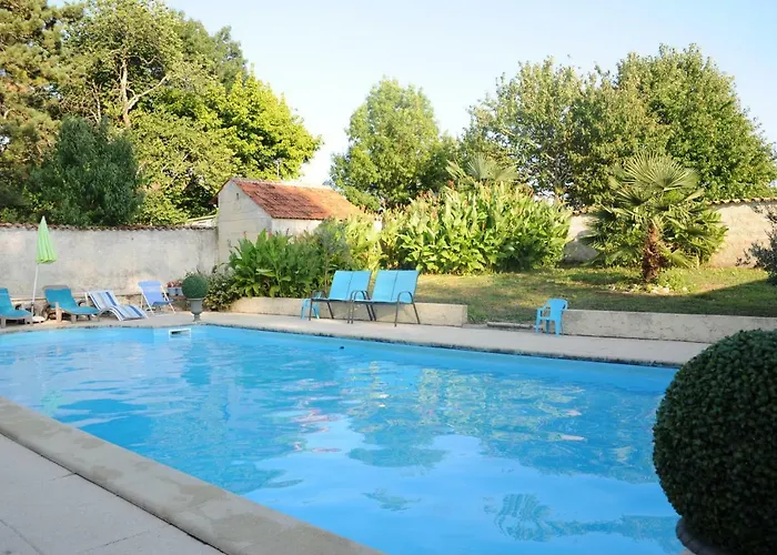 Les Demeures De La Laigne 4*