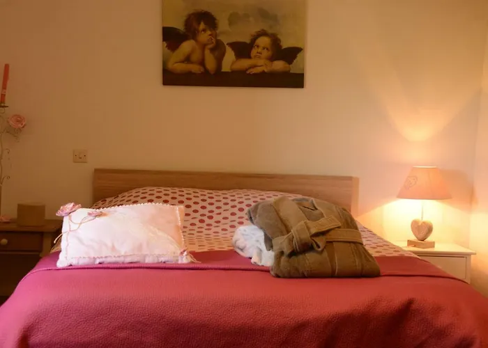 Bed & Breakfast Les Demeures De La Laigne