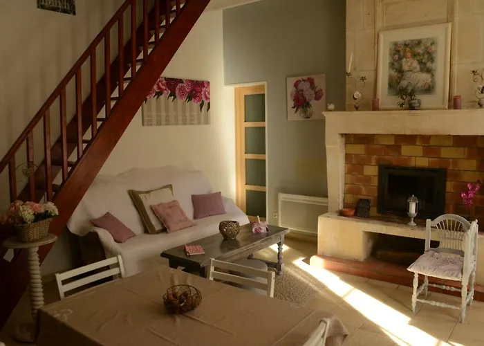 Bed & Breakfast Les Demeures De La Laigne 4*