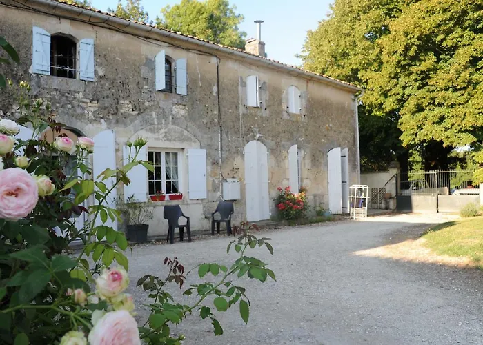 Les Demeures De La Laigne 4*